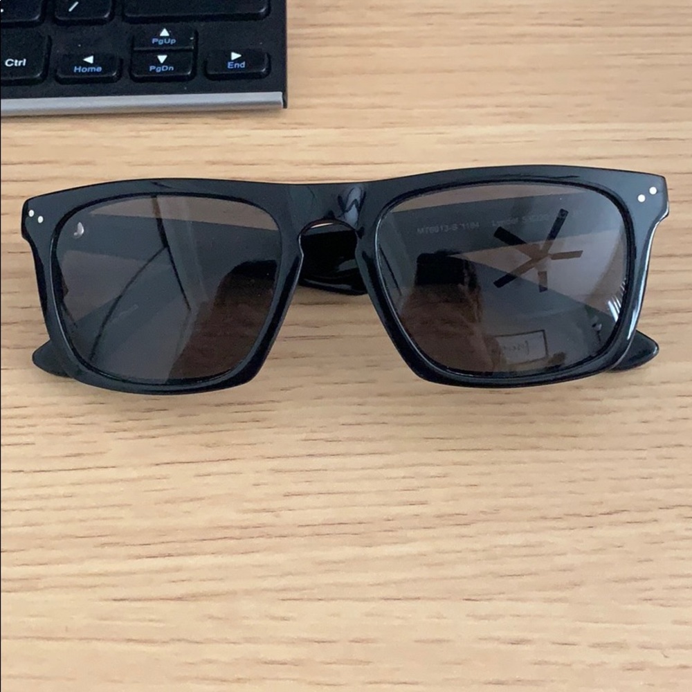 Black Lynsey Mosley tribes sunglasses